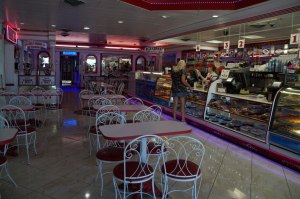 Hellas-Bakery-interior
